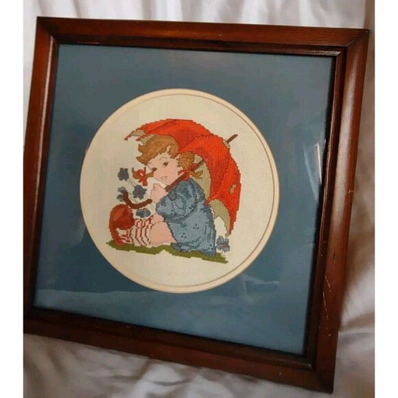 14X14" Needlepoint Framed Pictures Cross Stitch Art 70s Girl Flowers Parasol - Picture 9 of 9